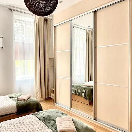 Апартаменты Beautiful In The Center - Spacious And Cosy