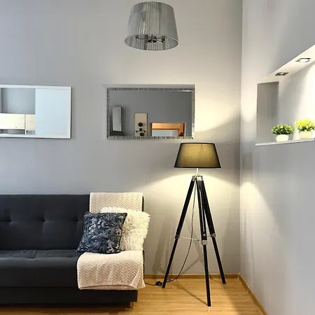 Beautiful In The Center - Spacious And Cosy Апартаменты *