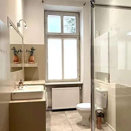 Апартаменты Beautiful In The Center - Spacious And Cosy Щецин